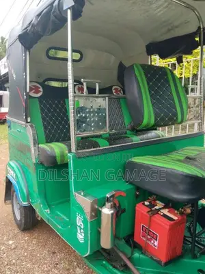 Bajaj RE 205 2012 Three Wheel (Used)