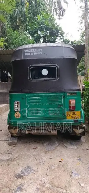 Bajaj 4 Stroke 2009 Three Wheel (Used)