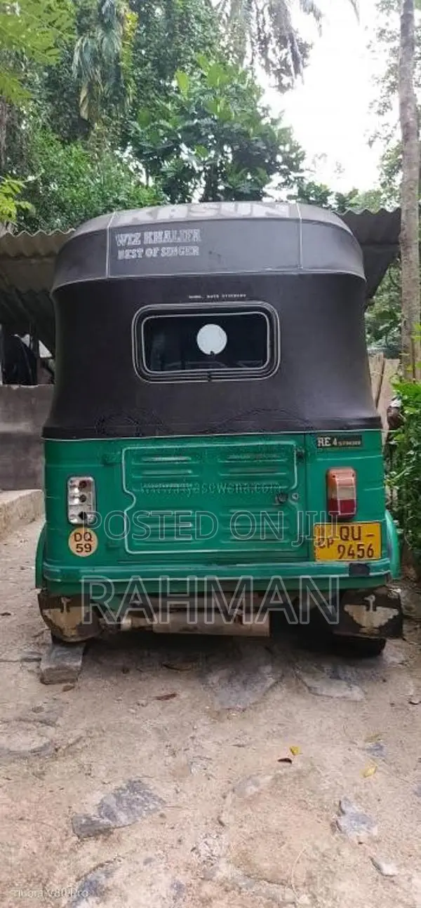 Bajaj 4 Stroke 2009 Three Wheel (Used)