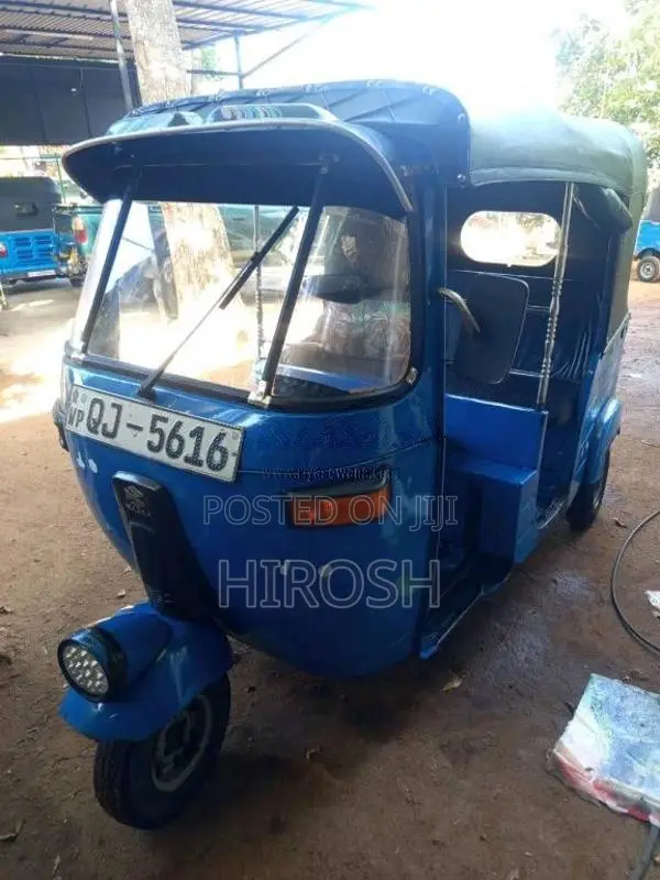 Bajaj 4 Stroke 2007 Three Wheel (Used)