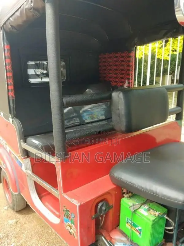 Bajaj RE 2014 Three Wheel (Used)