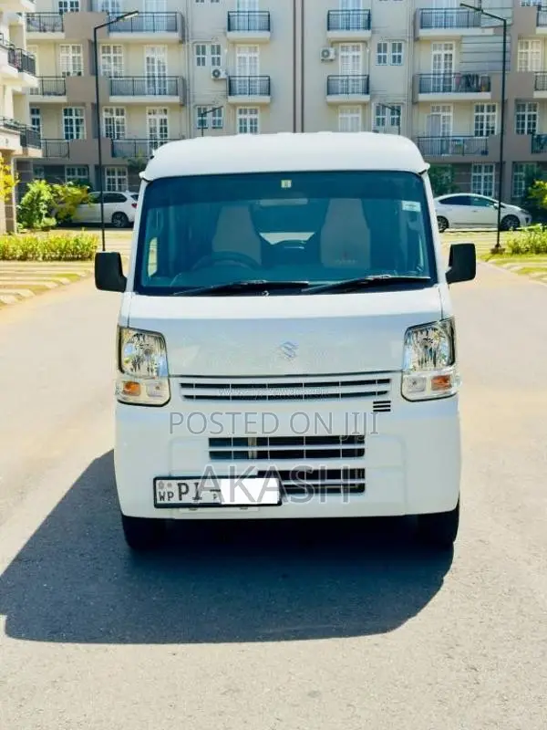 Suzuki DA17 2016 Van (Used)