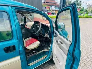 Mitsubishi L400 1995 Van (Used)