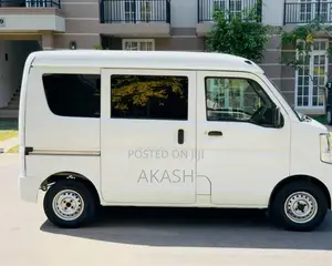 Suzuki DA17 2016 Van (Used)