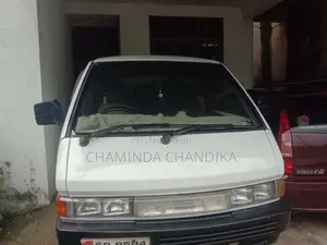 Nissan Largo 1991 Van (Used)