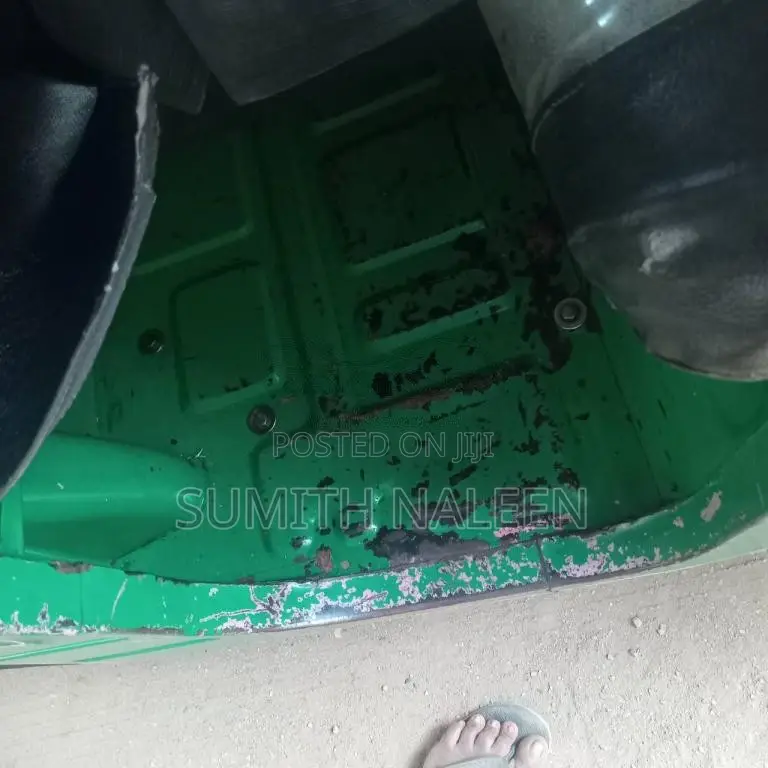 Bajaj 2 stroke 2005 Three Wheel (Used)