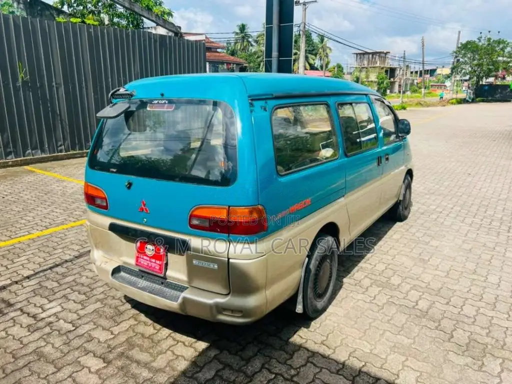 Mitsubishi L400 1995 Van (Used)