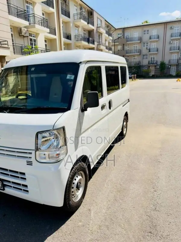 Suzuki DA17 2016 Van (Used)
