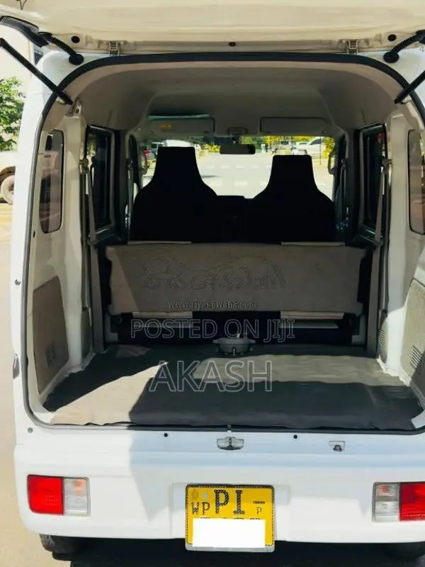 Suzuki DA17 2016 Van (Used)