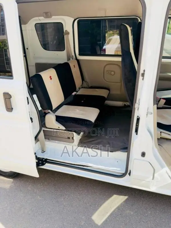 Suzuki DA17 2016 Van (Used)