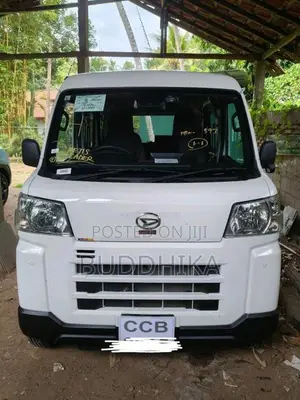 Daihatsu HIJET DELUXE 2024 Van (Used)