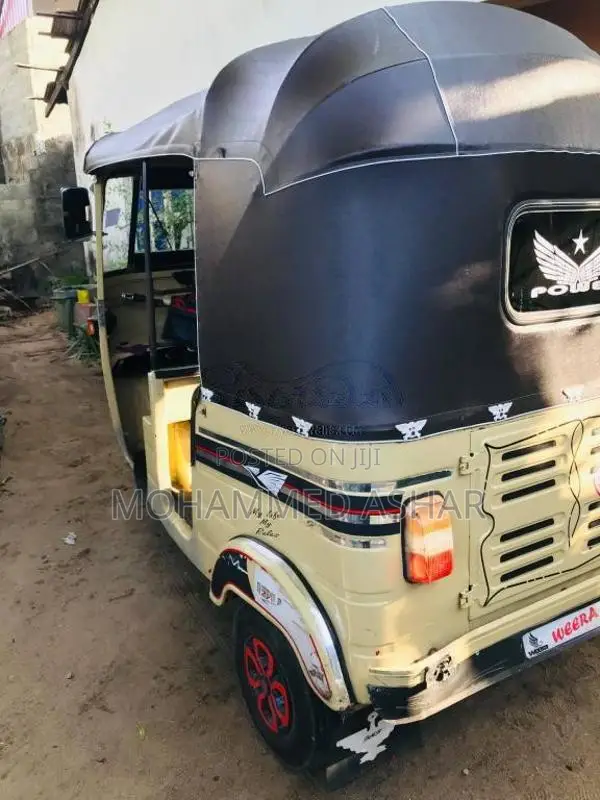Bajaj RE 1999 Three Wheel (Used)