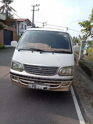 Toyota Dolphin 1997 Van (Used)