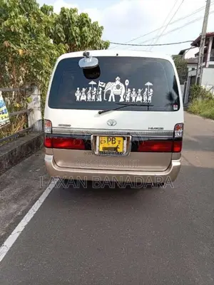 Toyota Dolphin 1997 Van (Used)