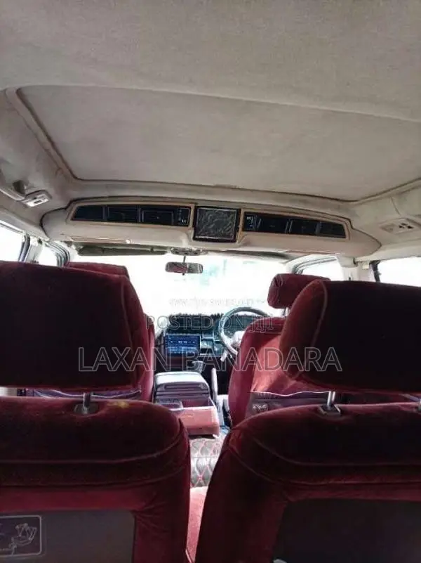 Toyota Dolphin 1997 Van (Used)