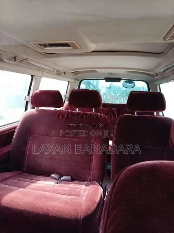 Toyota Dolphin 1997 Van (Used)