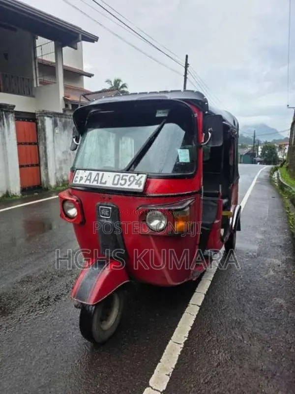 Bajaj 4 Stroke 2013 Three Wheel (Used)