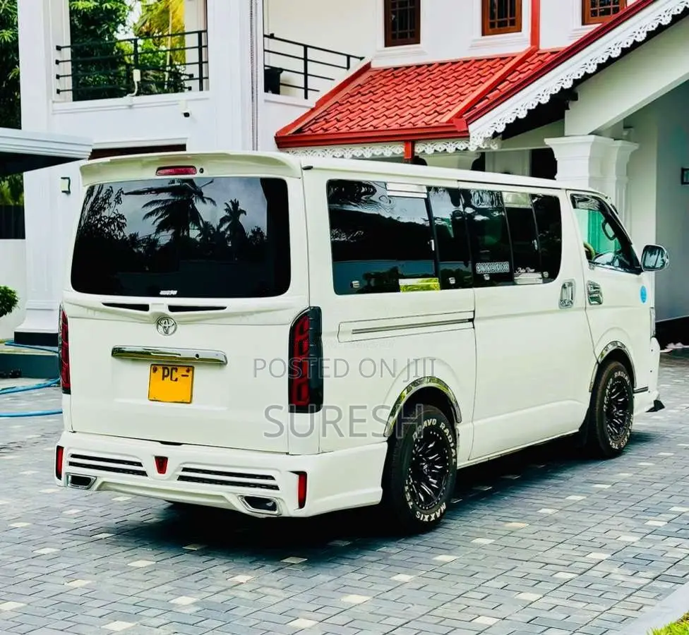 Toyota KDH 2007 Van (Used)