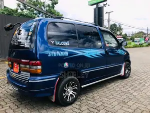 Nissan Serena 1994 Van (Used)