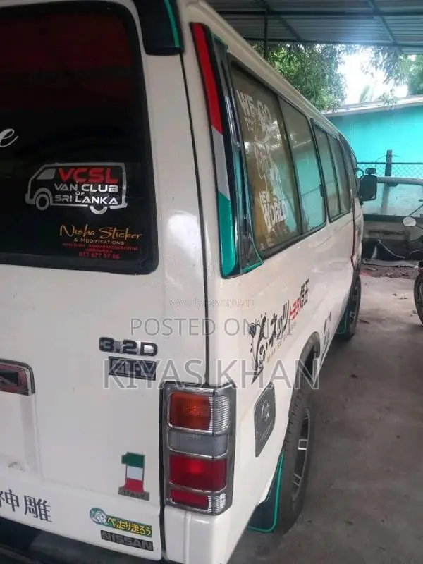 Nissan CARAVAN 1999 Van (Used)