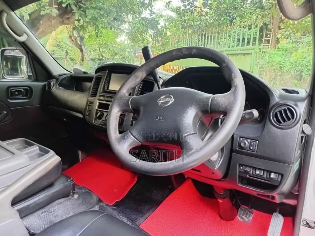 Nissan Caravan E25 2007 Van (Used)