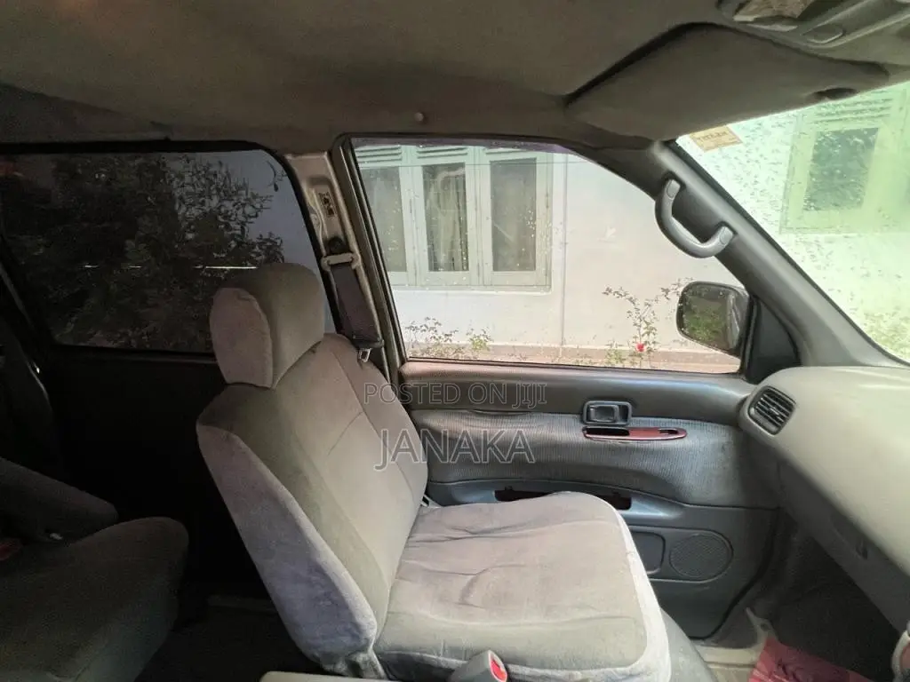 Nissan Serena Cd20 1998 Van (Used)