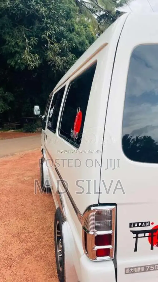 Mazda Bongo 2007 Van (Used)