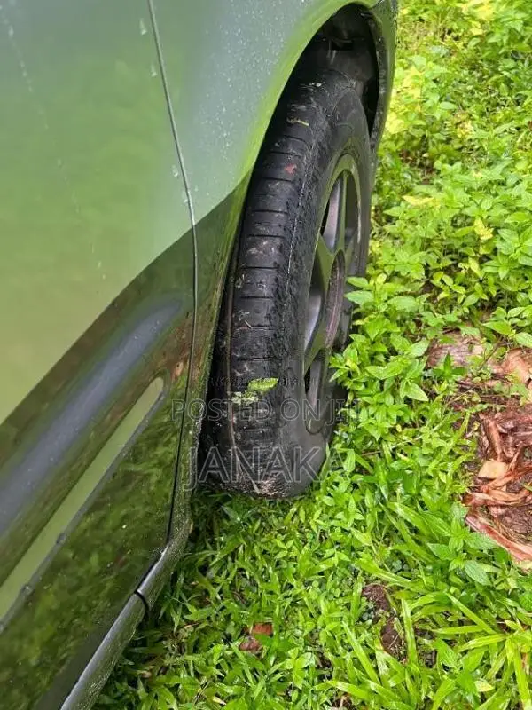 Nissan Serena Cd20 1998 Van (Used)