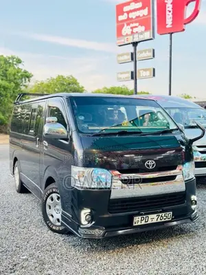 Toyota KDH 200 Super GL 2012 Van (Used)