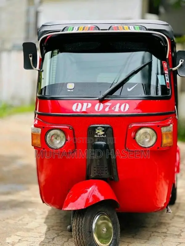 Bajaj RE 2011 Three Wheel (Used)
