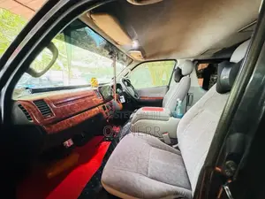 Toyota KDH 200 Super GL 2012 Van (Used)