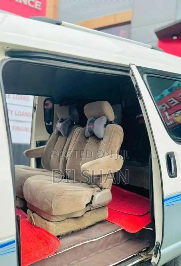 Toyota CR27 1993 Van (Used)