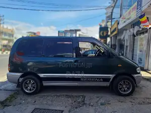 Nissan Serena 1994 Van (Used)