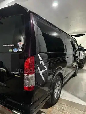 Toyota Kdh Gdh Dark Prime 201 2018 Van (Used)