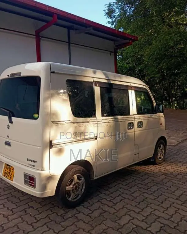 Suzuki Every 2011 Van (Used)