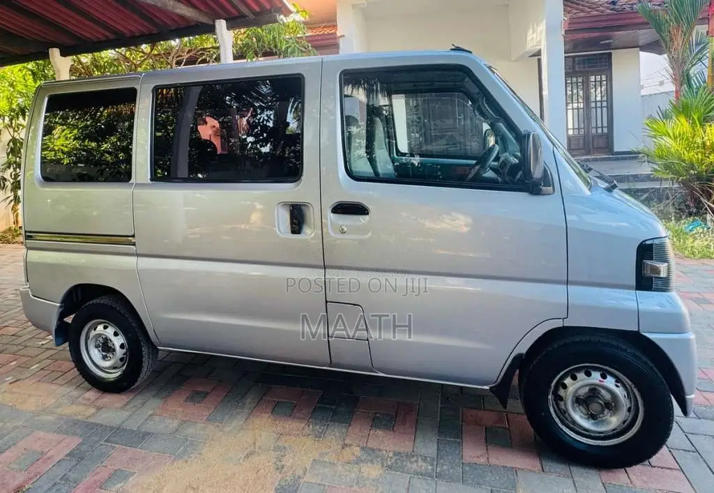 Nissan Clipper 2007 Van (Used)