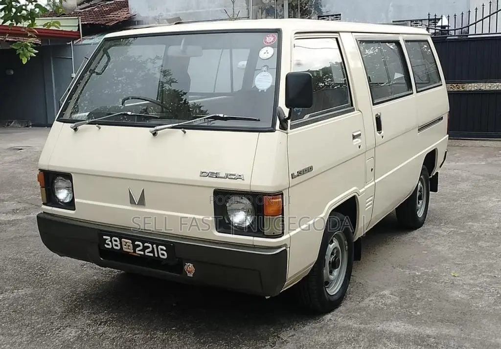 Mitsubishi Delica L300 1980 Van (Used)