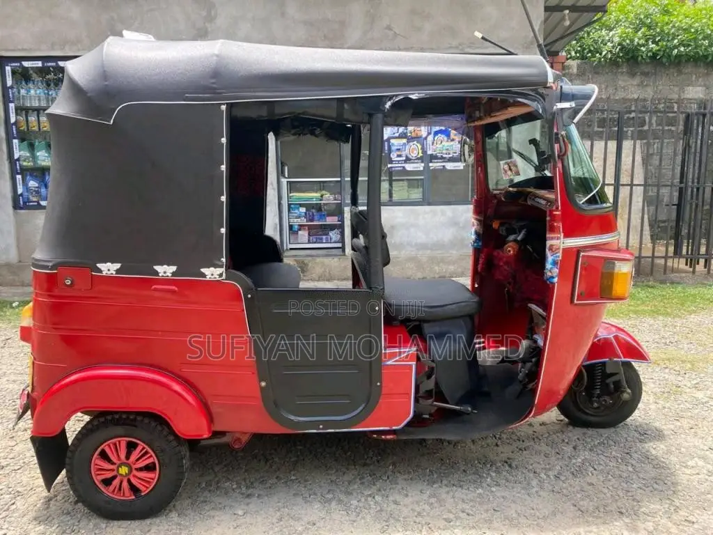 Bajaj RE 2012 Three Wheel (Used)