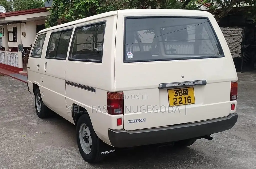 Mitsubishi Delica L300 1980 Van (Used)