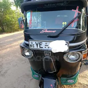 Bajaj 4 stroke 2011 Three Wheel (Used)
