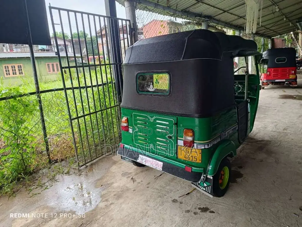 Bajaj 2 Stroke 2002 Three Wheel (Used)