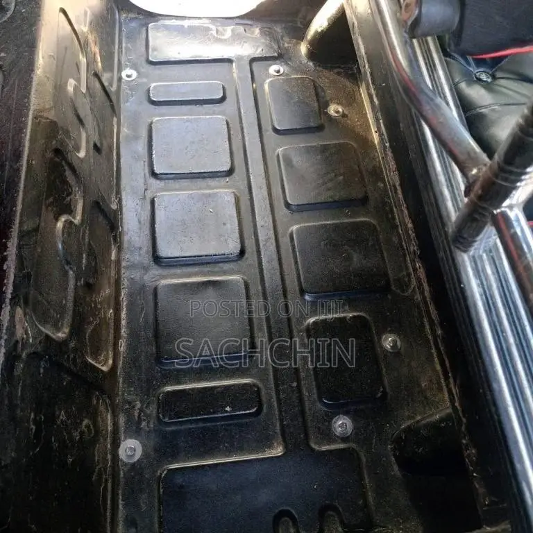 Bajaj 4 stroke 2011 Three Wheel (Used)