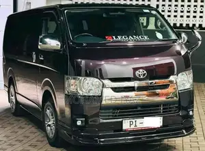 Toyota GDH 2017 Van (Used)