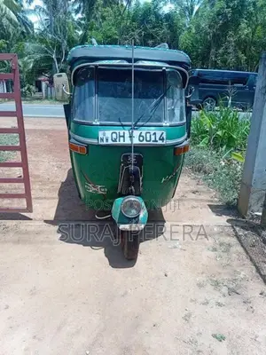 Bajaj 2 Stroke 2006 Three Wheel (Used)
