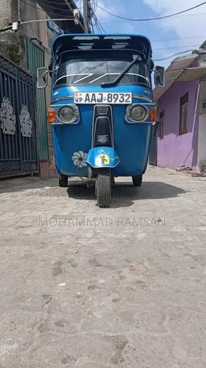Bajaj Re 2013 Three Wheel (Used)
