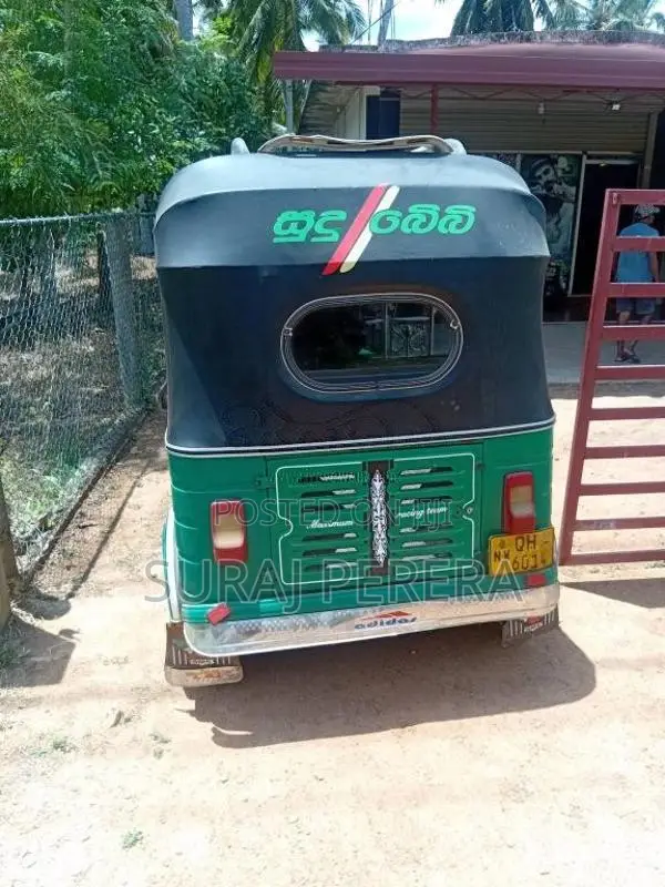 Bajaj 2 Stroke 2006 Three Wheel (Used)