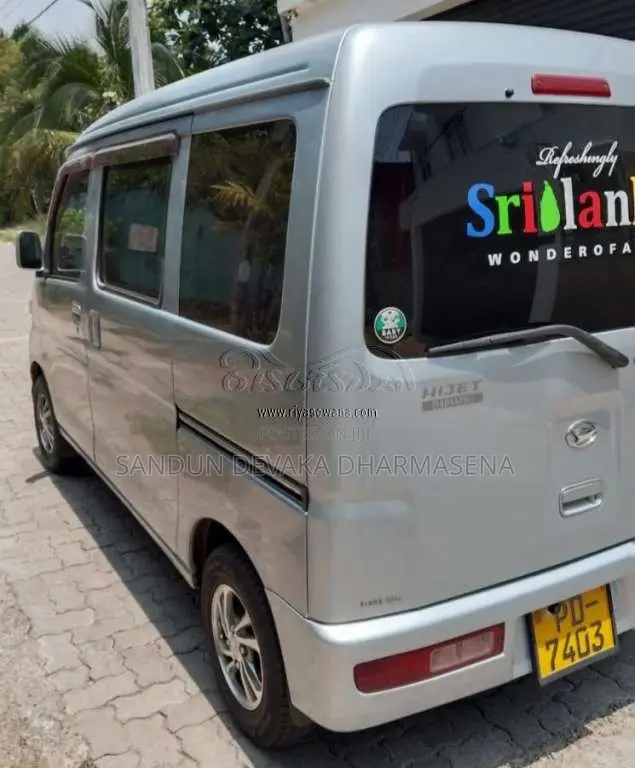 Daihatsu Hijet S320 2007 Van (Used)