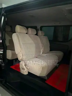 Toyota GDH 2017 Van (Used)