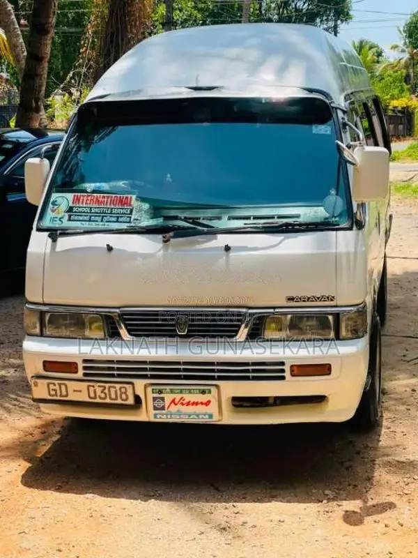 Nissan Caravan Super Long 1995 Van (Used)