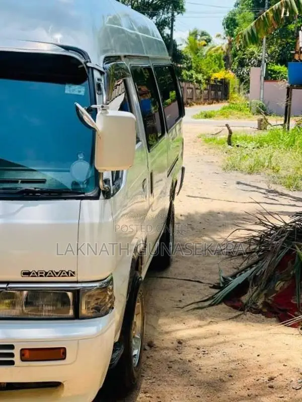 Nissan Caravan Super Long 1995 Van (Used)